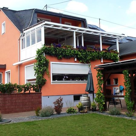 Hotel Ferienweingut Rainer Beitzel Kröv Esterno foto