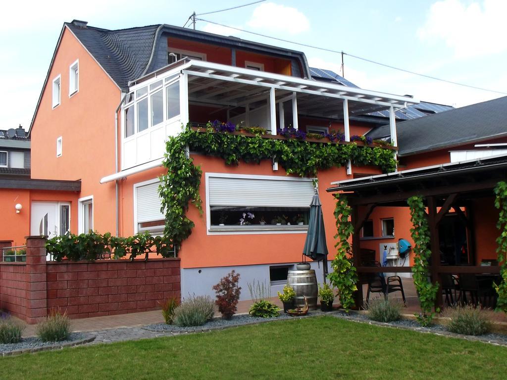 Hotel Ferienweingut Rainer Beitzel Kröv Esterno foto