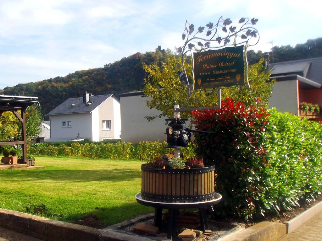 Hotel Ferienweingut Rainer Beitzel Kröv Esterno foto